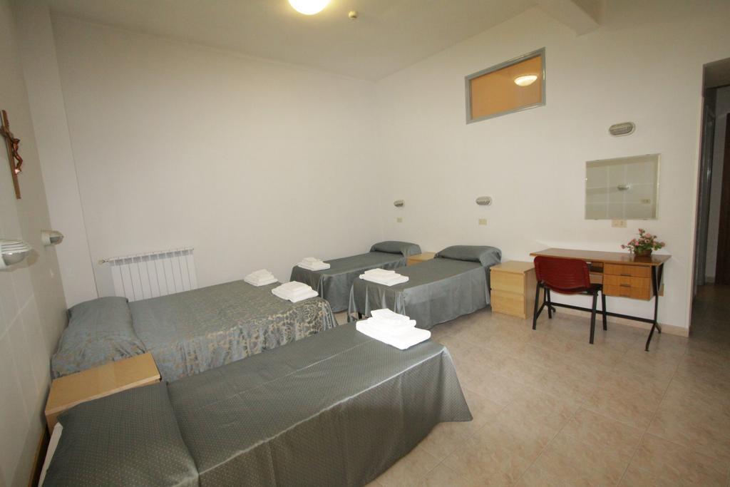 Casa Per Ferie Margherita Diomira Hotel Rome Buitenkant foto
