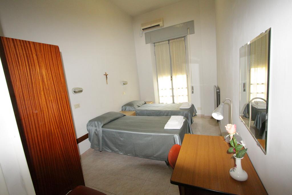 Casa Per Ferie Margherita Diomira Hotel Rome Buitenkant foto