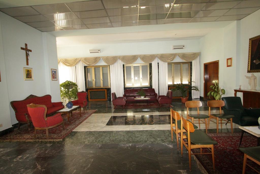 Casa Per Ferie Margherita Diomira Hotel Rome Buitenkant foto